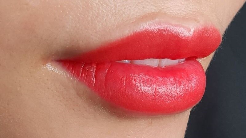 Chăm Sóc Môi Sau Khi Phun Xăm: Những Điều Bạn Cần Biết