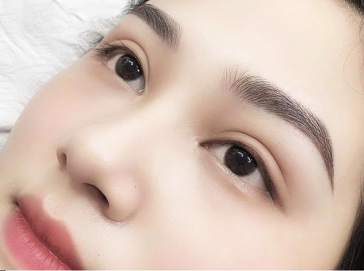 Phun chân mày là gì ? Những điều bạn cần biết