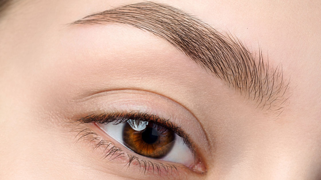 Sợ Đau Và Khó Chịu Trong Quá Trình Phun Chân Mày: Những Điều Bạn Cần Biết