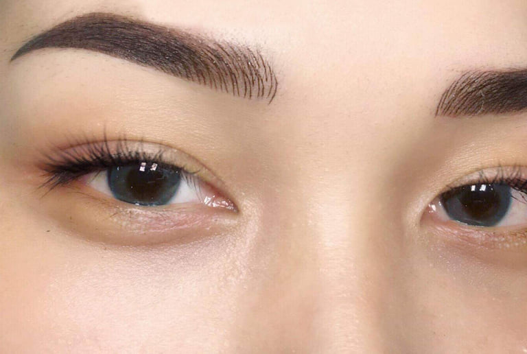 Thất vọng Phun Chân Mày Không Đồng Đều Hoặc Không Như Ý Muốn: Nguyên Nhân Và Giải Pháp